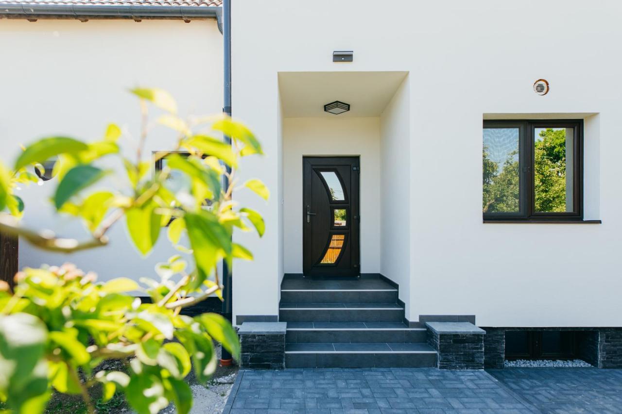 The Home Sweet Home Studio Apartment Gheorgheni  Ngoại thất bức ảnh